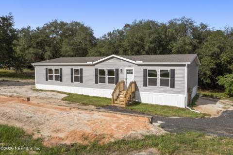 7656 Silver Sands Road, Keystone Heights FL - photo 17 of 49