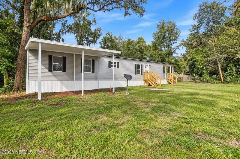 2 bedroom Mobile Home at 2626 Ladino Lane, Jax Heights, Jacksonville — photo 2