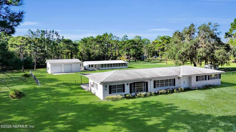 3 bedroom Single Family Residence at 133 Moores Trail, Metes & Bounds, Palatka — photo 3