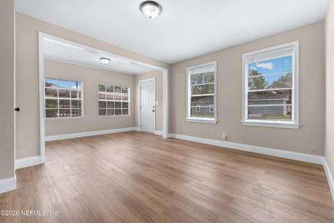 2075 W 13th Street, Jacksonville FL - photo 8 of 23