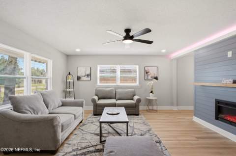 5746 Tempest Street, Jacksonville FL - photo 6 of 28