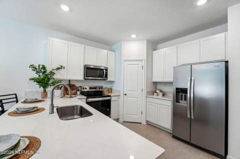 7644 Commander Lane, Jacksonville FL - photo 14 of 28