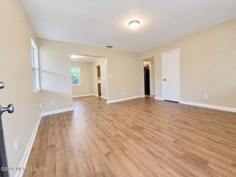 2448 Marble Drive, Jacksonville FL - photo 6 of 18