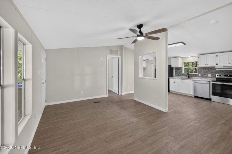 4 bedroom Manufactured Home at 10105 Vaughan Avenue, Flagler Estates, Hastings — photo 5