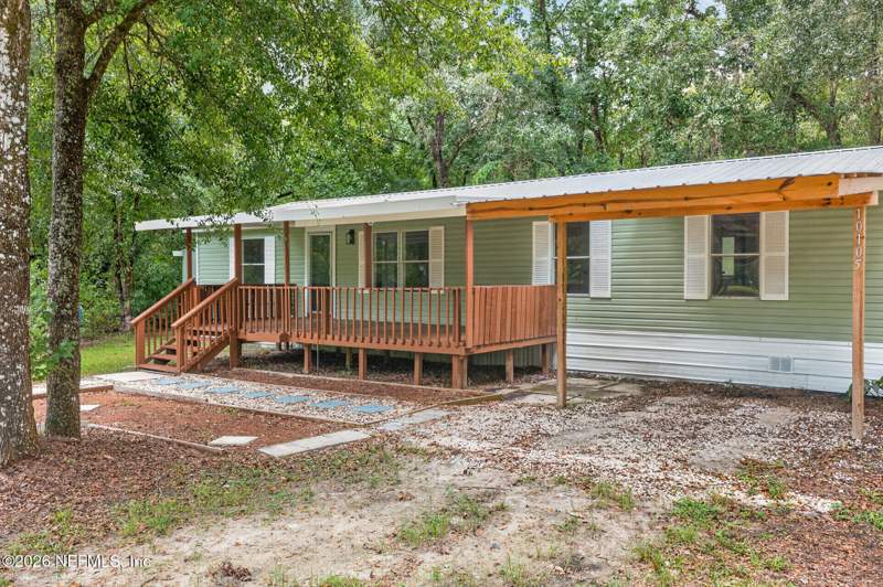 4 bedroom Manufactured Home at 10105 Vaughan Avenue, Flagler Estates, Hastings — photo 2
