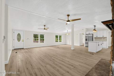124 Hour Glass Circle, Hawthorne FL - photo 6 of 30