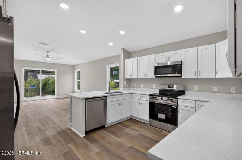 3 bedroom Single Family Residence at 75084 Parrish Road, Yulee, Yulee — photo 4