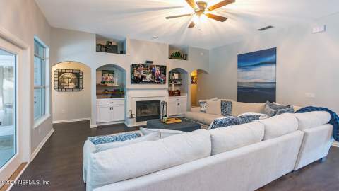 12920 Beautyberry Circle, Jacksonville FL - photo 9 of 58