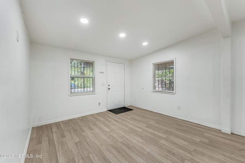 3 bedroom Single Family Residence at 4104 Owen Avenue, Cleveland Heights, Jacksonville — photo 4