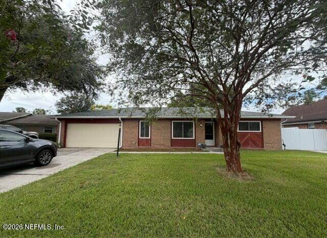 3 bedroom Single Family Residence at 9164 Tottenham Court, Brierwood, Jacksonville — photo 2