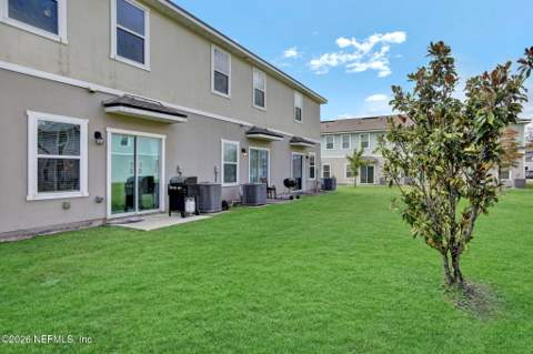 874 Capitol Parkway, Jacksonville FL - photo 10 of 18