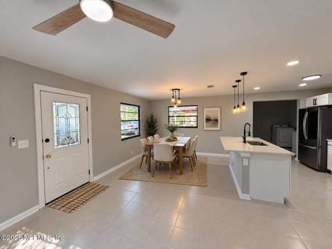 4942 Spring Glen Road, Jacksonville FL - photo 6 of 23