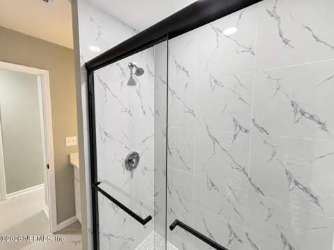 4942 Spring Glen Road, Jacksonville FL - photo 17 of 23