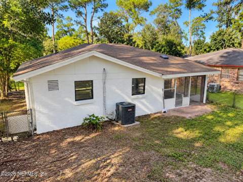 4942 Spring Glen Road, Jacksonville FL - photo 22 of 23