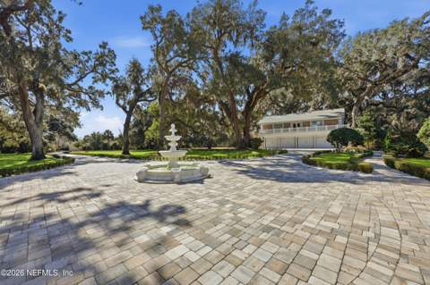 1370 Moss Creek Drive, Jacksonville FL - photo 13 of 126