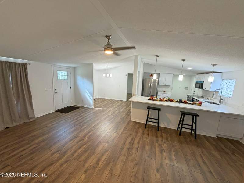 3 bedroom Manufactured Home at 104 Doe Trail, Cue Lake Hills, Hawthorne — photo 5