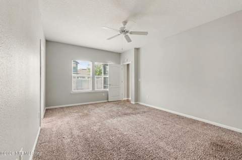 3906 Arbor Mill Circle, Orange Park FL - photo 7 of 17