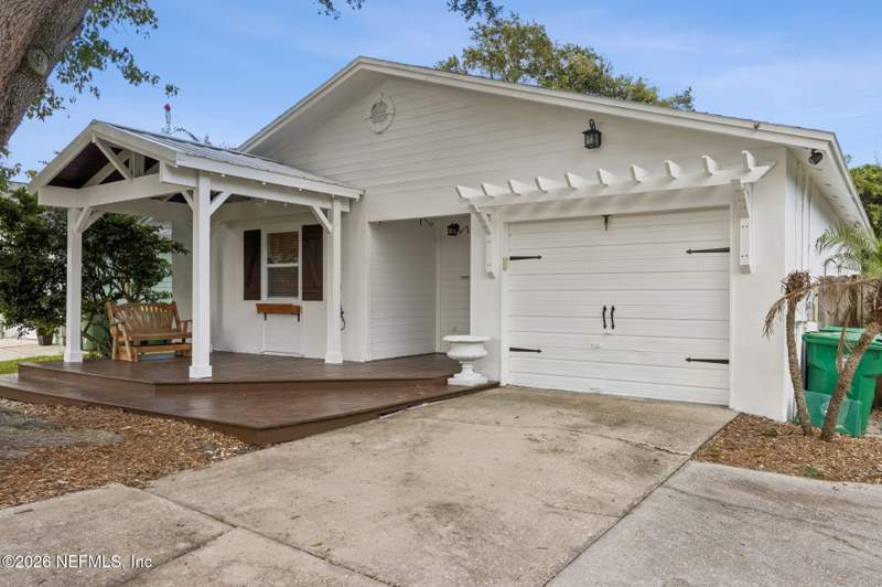 3 bedroom Single Family Residence at 909 16th Street, Jax Beach, Jacksonville Beach — photo 2