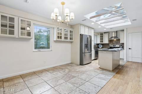 909 16th Street, Jacksonville Beach FL - photo 17 of 42