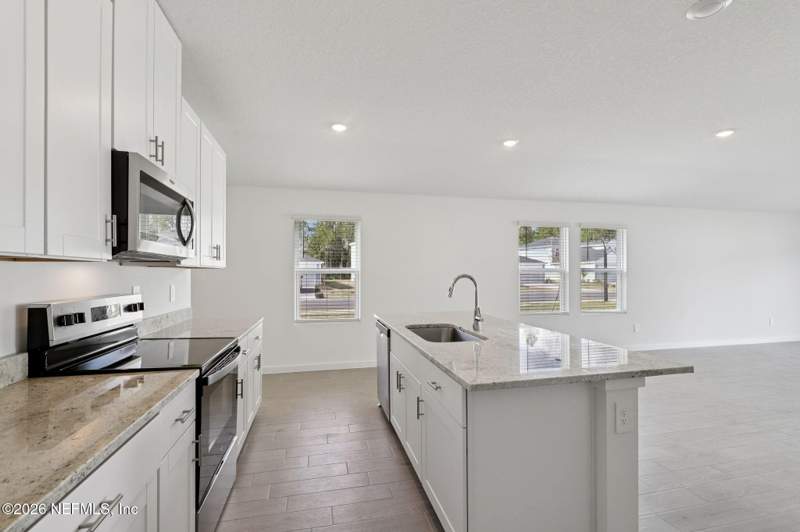 4 bedroom Single Family Residence at 6716 Kings Creek Boulevard, Kings Creek, Jacksonville — photo 5