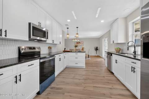 1923 Biggers Road, Jacksonville FL - photo 15 of 53