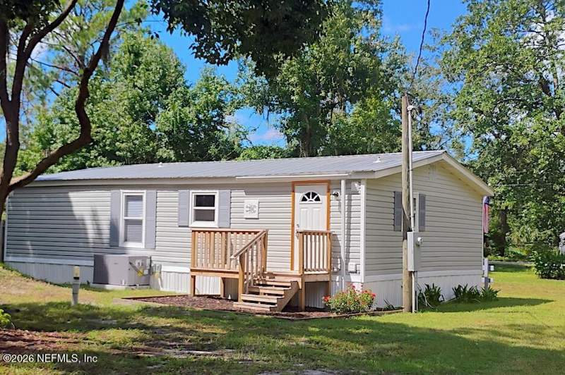 2 bedroom Single Family Residence at 200 Hanselman Avenue, Crescent Shores Hei, Crescent City — photo 2