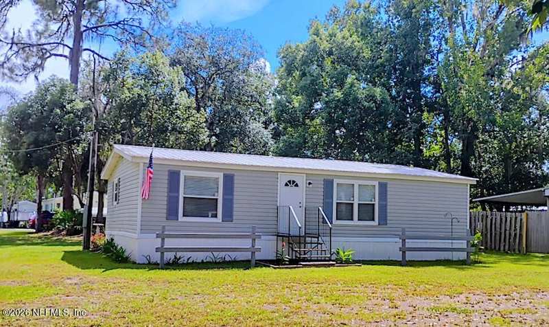 2 bedroom Single Family Residence at 200 Hanselman Avenue, Crescent Shores Hei, Crescent City — photo 1