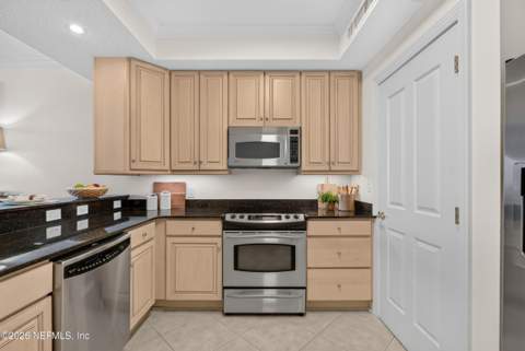 50 3rd Avenue #402, Jacksonville Beach FL - photo 15 of 62
