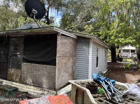 208 4th Street, East Palatka FL - photo 6 of 16