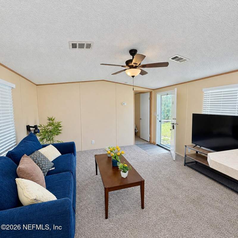 2 bedroom Mobile Home at 116 Guy Avenue, Interlachen Estate, Interlachen — photo 5