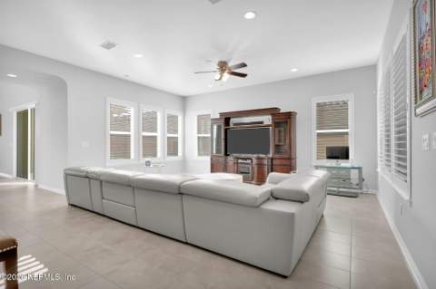 2926 Montilla Drive, Jacksonville FL - photo 14 of 90