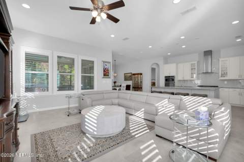 2926 Montilla Drive, Jacksonville FL - photo 15 of 90