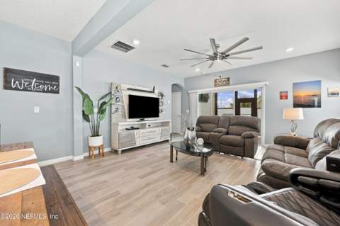 1586 Mathews Manor Drive, Jacksonville FL - photo 14 of 47