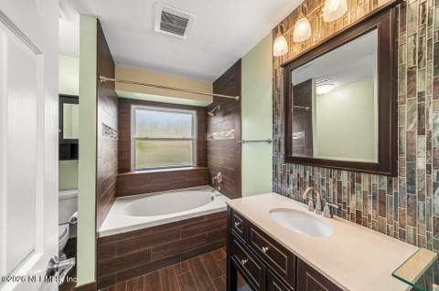 6175 Alpenrose Avenue, Jacksonville FL - photo 22 of 35