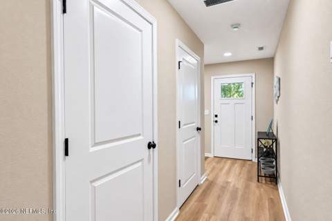 1634 Valencia Drive, Jacksonville FL - photo 12 of 57