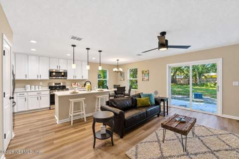 1634 Valencia Drive, Jacksonville FL - photo 13 of 57