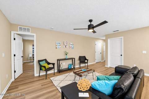 1634 Valencia Drive, Jacksonville FL - photo 15 of 57