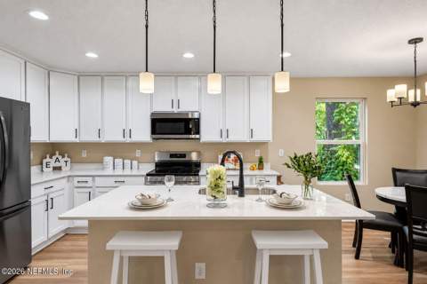 1634 Valencia Drive, Jacksonville FL - photo 20 of 57