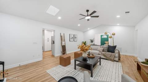 4034 Retford Drive, Jacksonville FL - photo 6 of 79