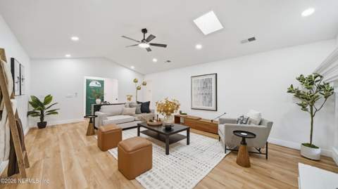 4034 Retford Drive, Jacksonville FL - photo 7 of 79