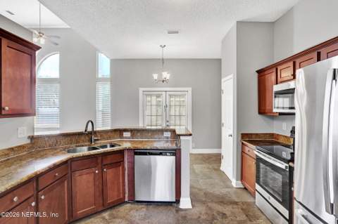 4394 Hanover Park Drive, Jacksonville FL - photo 17 of 50