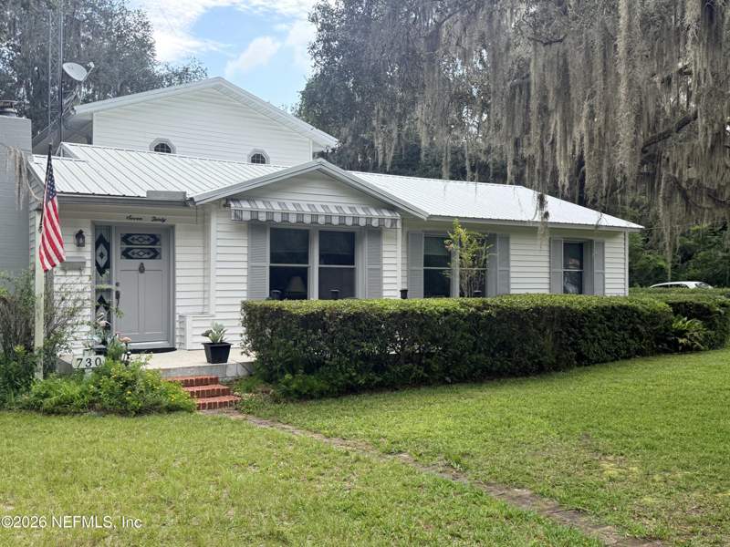 3 bedroom Single Family Residence at 730 St Johns Avenue, **verifying Subd**, Green Cove Springs — photo 2