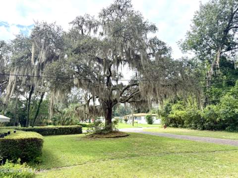 730 St Johns Avenue, Green Cove Springs FL - photo 8 of 13