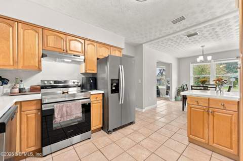 6151 Deepwood Drive, Jacksonville FL - photo 11 of 36