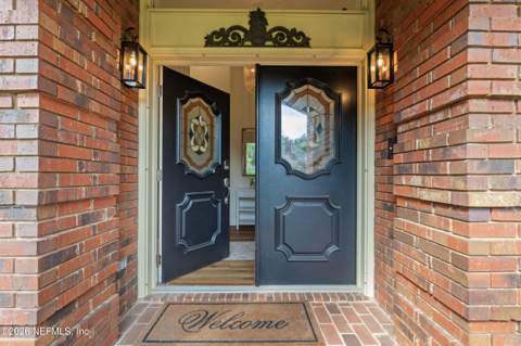4002 Retford Drive, Jacksonville FL - photo 8 of 64