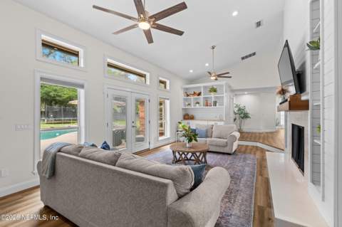 4002 Retford Drive, Jacksonville FL - photo 21 of 64