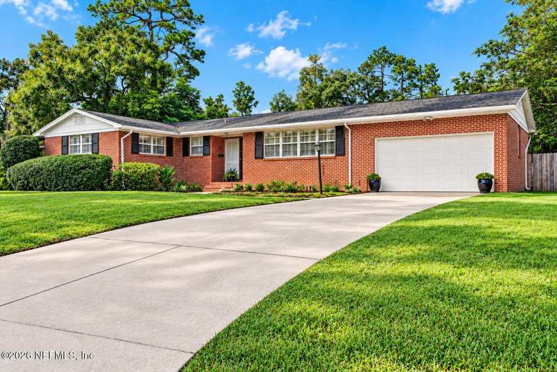 3 bedroom Single Family Residence at 1834 Memory Lane, Hyde Park, Jacksonville — photo 1