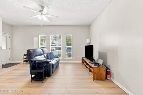 211 Jardin De Mer Place #211, Jacksonville Beach FL - photo 18 of 49