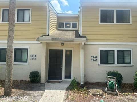 7947 Los Robles Court, home for sale in Jacksonville 32256