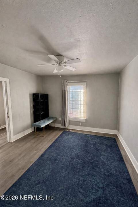 3916 N Davis Street, Jacksonville FL - photo 9 of 18